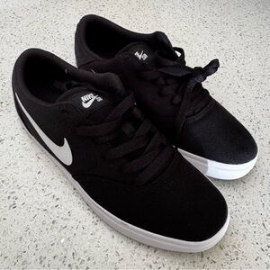 New Nike SB youth canvas sneakers